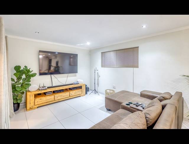 3 BEDROOM HOUSE FOR SALE IN WILSONIA